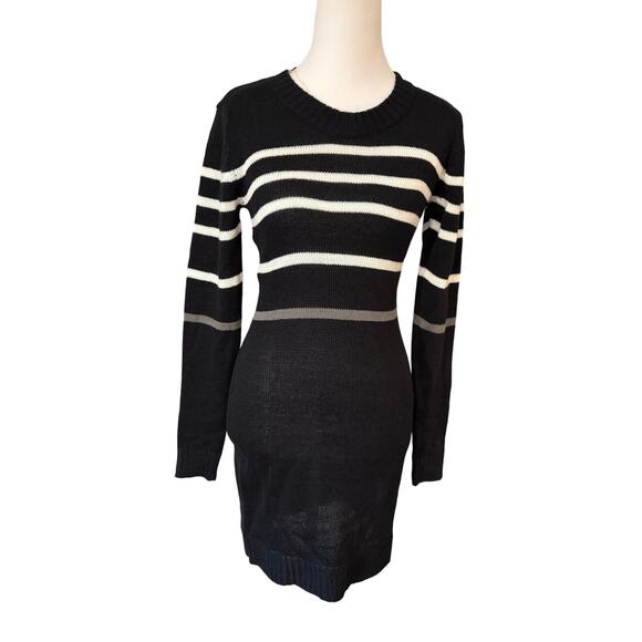 Women’s sweater dress size small - Picture 2 of 8